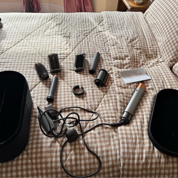 Dyson air wrap - 6 months old